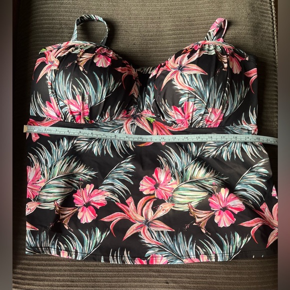 Tankini Top - Picture 3 of 7